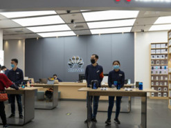 Эксперты: Huawei преуменьшает влияние коронавируса, но она пострадает сильнее Apple