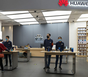 Эксперты: Huawei преуменьшает влияние коронавируса, но она пострадает сильнее Apple