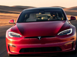 Tesla массово отзывает электромобили в США из-за дефекта