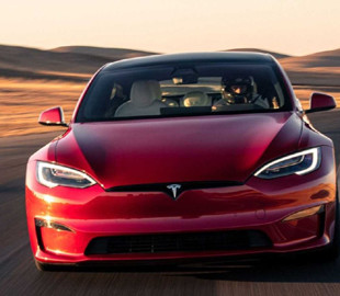 Tesla массово отзывает электромобили в США из-за дефекта