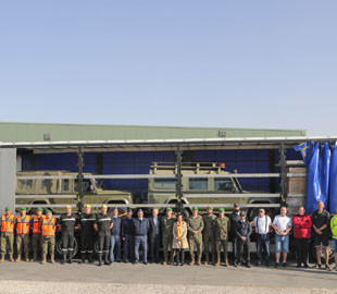 Іспанія відправила до України позашляховики, «швидкі» та медикаменти