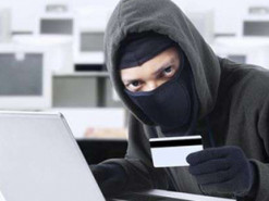 Шахраї виманили у пенсіонерки заощадження, замаскувавшись під міжнародну організацію