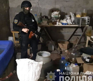 Полиция разоблачила масштабную схему сбыта психотропов через Telegram-канал в Запорожье