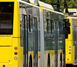 У суботу, 16 липня, ярмарки змінять роботу столичних автобусних та тролейбусних маршрутів