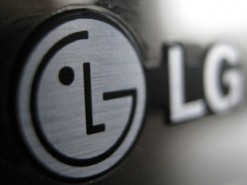 LG запатентовала новый дисплей FullVision с отверстием в верхней части