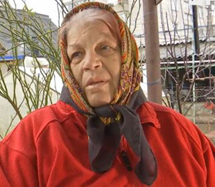 Журналисты нашли владелицу уцелевшего кухонного шкафчика в Бородянке, ставшего символом стойкости украинцев