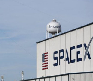 SpaceX перенесла запуск новой партии интернет-спутников