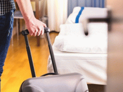 Гостей отеля тайно снимали и выкладывали видео в Интернет