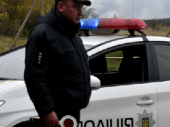 Поліція відкрила понад 300 справ щодо шахрайства з гуманітаркою