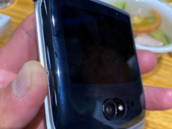 В Сеть утекло руководство пользователя Moto Razr 2020