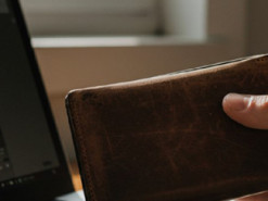 Через фейковий сайт банку жінка втратила 218 тисяч гривень