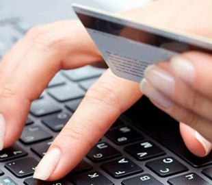 На Чернігівщині псевдобанкіри обчистили рахунок жінки