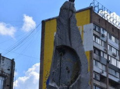 У Запоріжжі демонтували частину пам'ятника Пушкіна