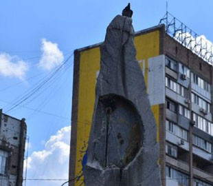 У Запоріжжі демонтували частину пам'ятника Пушкіна