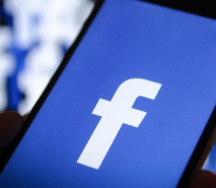 Facebook заблокировал подозрительные аккаунты