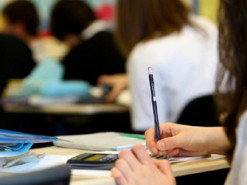 Для українців у Польщі створили сайт для реєстрації на навчання чи пошуку роботи в університетах