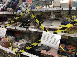 Локдаун: магазины перевели запрещенные к продаже товары на онлайн-заказы