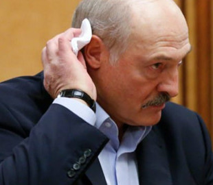 Лукашенко мог готовить "захват" самолета Ryanair под Тихановскую – NEXTA