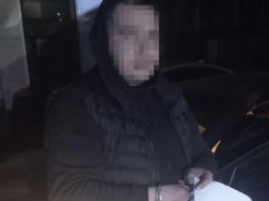 У Львові шахрай-гастролер видурив у пенсіонерки 7 тисяч доларів