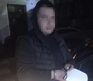 У Львові шахрай-гастролер видурив у пенсіонерки 7 тисяч доларів