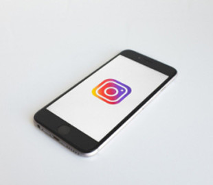 Instagram тестує рекламу, яку неможливо "промотати"