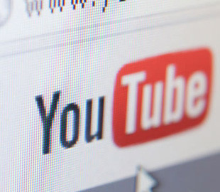 В России назвали YouTube главным распространителем фейков