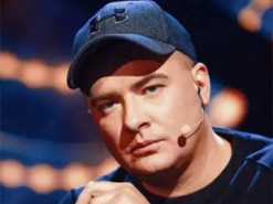 Андрій Данилко показав свою молоду маму, з якою прогулявся Києвом