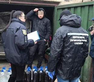 Полицейские задержали торговцев подпольным алкоголем и сигаретами