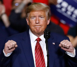 Трамп заявив, що ЗМІ треба змусити розкривати свої джерела інформації