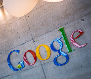 Выручка Google от рекламы впервые сократится