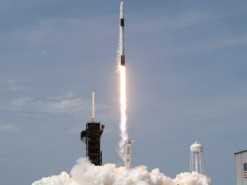 Космический корабль Crew Dragon пристыковался к МКС