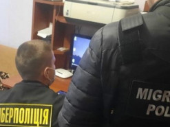 Поліцейські затримали львів'янина за виготовлення дитячої порнографії