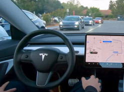 Акции Tesla продолжают рекордный рост