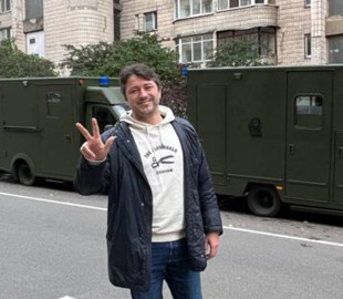 Фонд Сергія Притули закупив для фронту три евакуаційних авто