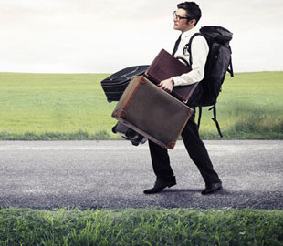 "Чємодан, вокзал...": у Росії виявили аномальний попит на валізи та рюкзаки