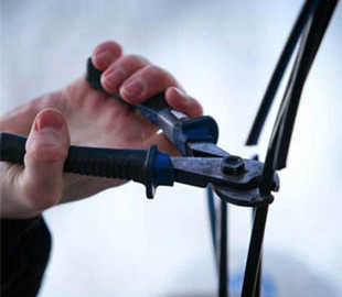 В Запорожской области злоумышленник ограбил воров, которые грабили “Укртелеком”