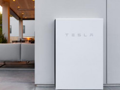 Tesla представила новую версию Powerwal