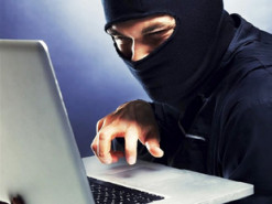 Соцсети украинцев крадут мошенники: загоняют в долги и устанавливают вирусы