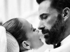 Дженніфер Лопес розкрила усі подробиці весілля з Беном Аффлеком та показала святкові фото