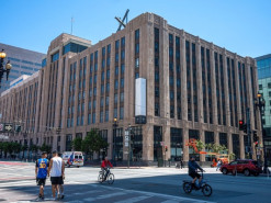 Маск каже співробітникам X, що нові продукти кинуть виклик YouTube і LinkedIn