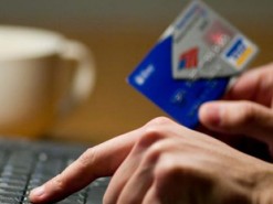 Женщина обогатила интернет-мошенника на 5 тысяч гривен