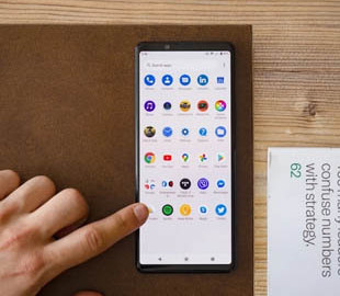 Смартфоны Sony стали получать обновления до Android 11