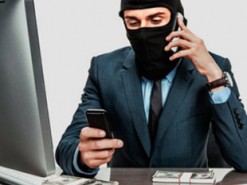 Мужчину обманули на "ОЛХ" на пять тысяч долларов