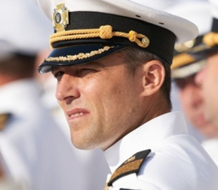 Морякам дозволили виїжджати за кордон: які є нюанси