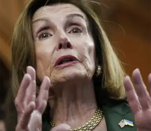 Пелосі не збирається відвідувати Тайвань