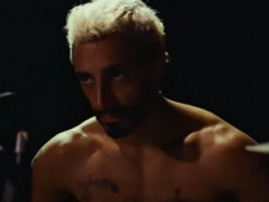 Вышел трейлер драмы Amazon "Звук металла" о рок-барабанщике