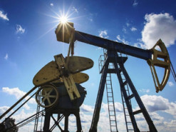 Російські танкери продовжують поставки нафти до Європи в обхід санкцій - розслідування