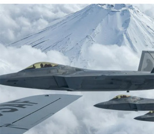 У Китаї знайшли спосіб виявлення винищувачів-невидимок F-22: знадобиться всього 3 радари