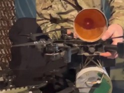 Українські розробники представили новий бойовий дрон на оптоволокні з дальністю 41 км