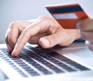 Суд заарештував чоловіка за крадіжку грошей з банківського рахунку знайомої